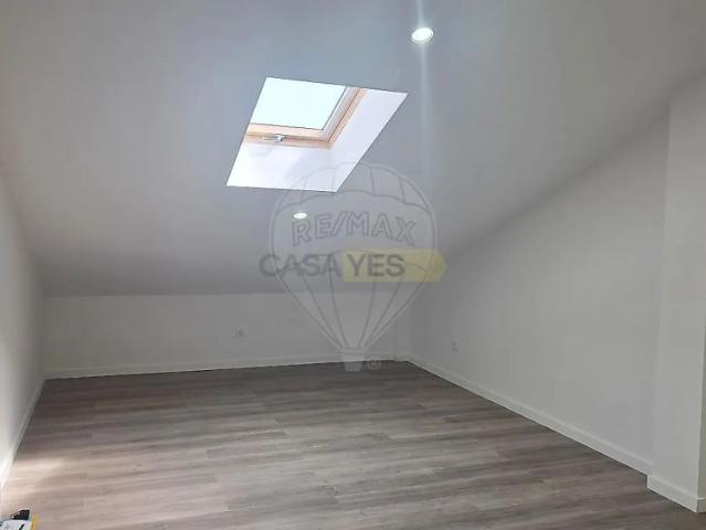 Apartment T0 in Queluz e Belas, Sintra