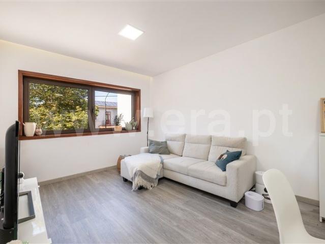 Apartment T1 / Coimbra, Afonso Henriques / Dias da Silva