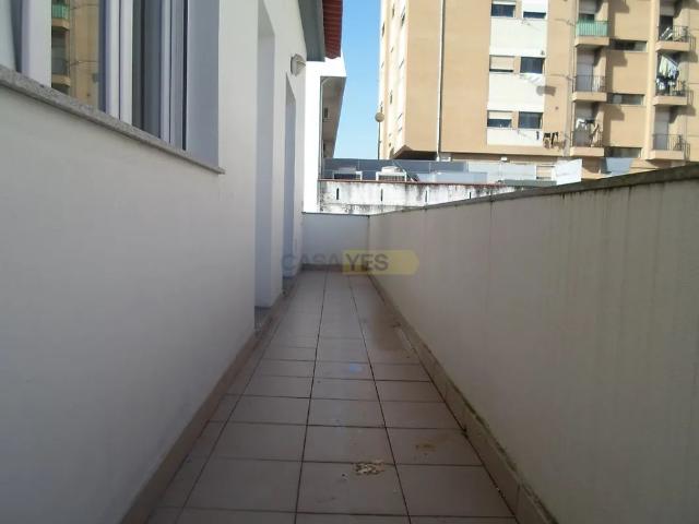 Apartment T1 in Coimbra Sé Nova, Santa Cruz, Almedina e São Bartolomeu, Coimbra