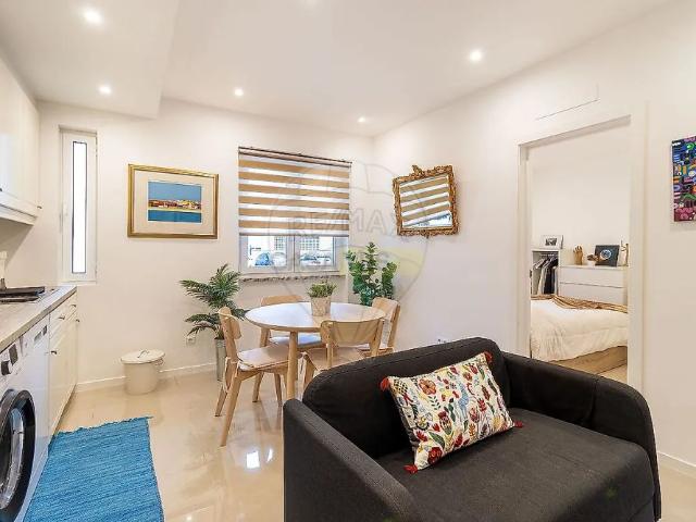 Apartment T1 in Costa de Caparica, Almada