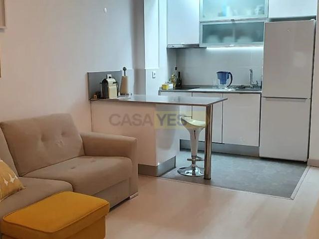 Apartment T1 in Campo de Ourique, Lisboa