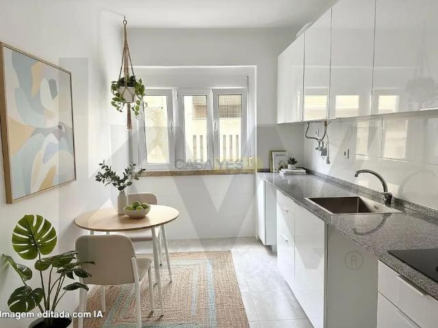 Apartment T1 in Campo de Ourique, Lisboa