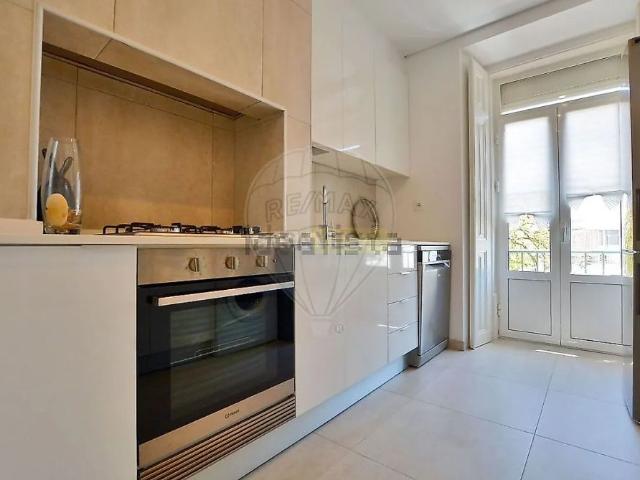 Apartment T1 in Campo de Ourique, Lisboa