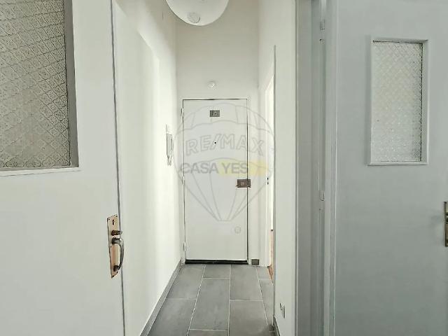 Apartment T1 in Campolide, Lisboa
