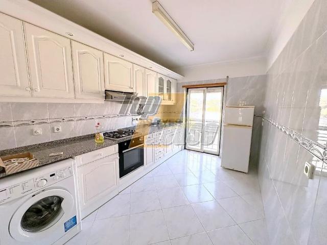 Apartment T1 in Caparica e Trafaria, Almada