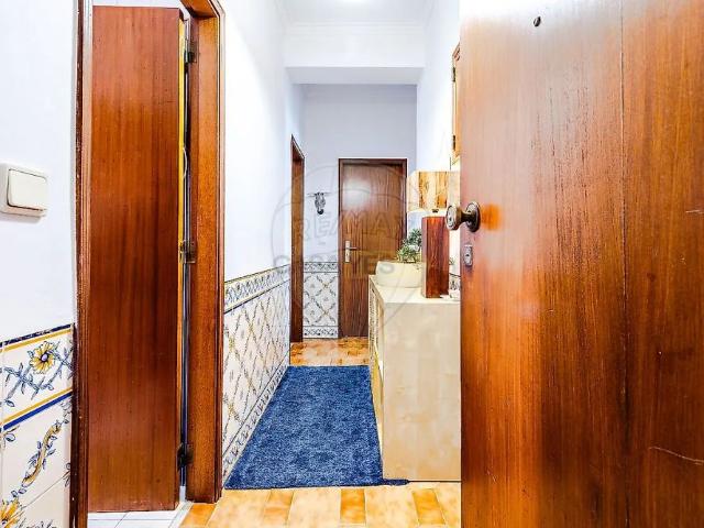 Apartment T1 in Carnaxide e Queijas, Oeiras