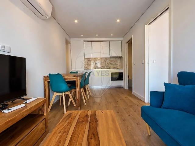 Apartment T1 in Cedofeita, Santo Ildefonso, Sé, Miragaia, São Nicolau e Vitória, Porto