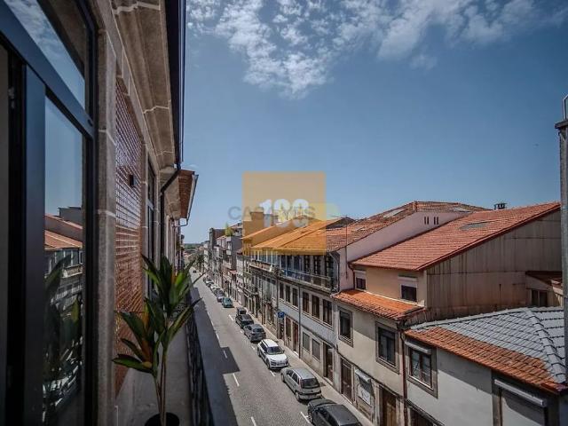 Apartment T1 in Cedofeita, Santo Ildefonso, Sé, Miragaia, São Nicolau e Vitória, Porto