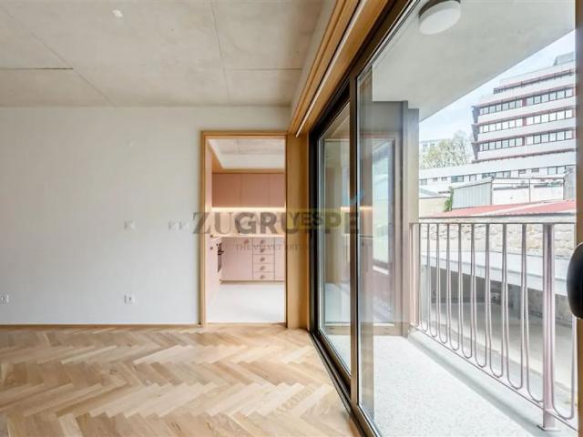 Apartment T1 in Cedofeita, Santo Ildefonso, Sé, Miragaia, São Nicolau e Vitória, Porto