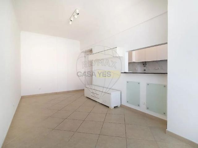 Apartment T1 in Águas Livres, Amadora
