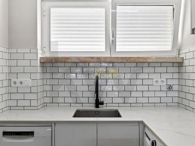 Apartment T1 in Alvalade, Lisboa