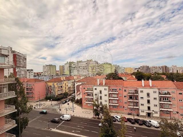 Apartment T1 in Alvalade, Lisboa