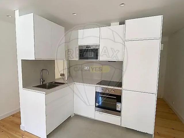 Apartment T1 in Alcântara, Lisboa