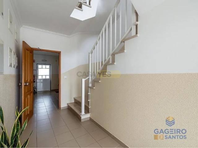 Apartment T1 in Alfeizerão, Alcobaça