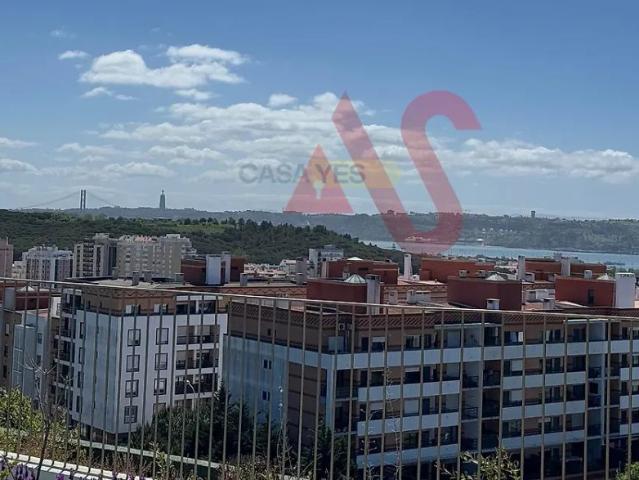 Apartment T1 in Algés, Linda a Velha e Cruz Quebrada Dafundo, Oeiras