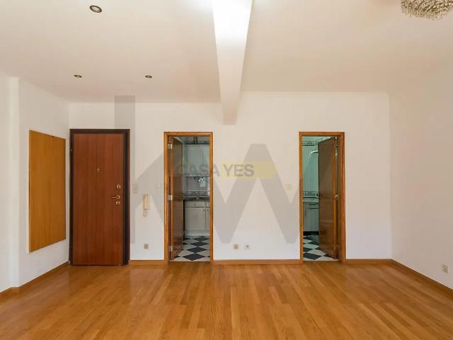 Apartment T1 in Algés, Linda a Velha e Cruz Quebrada Dafundo, Oeiras