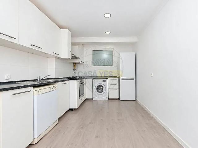Apartment T1 in Algés, Linda a Velha e Cruz Quebrada Dafundo, Oeiras
