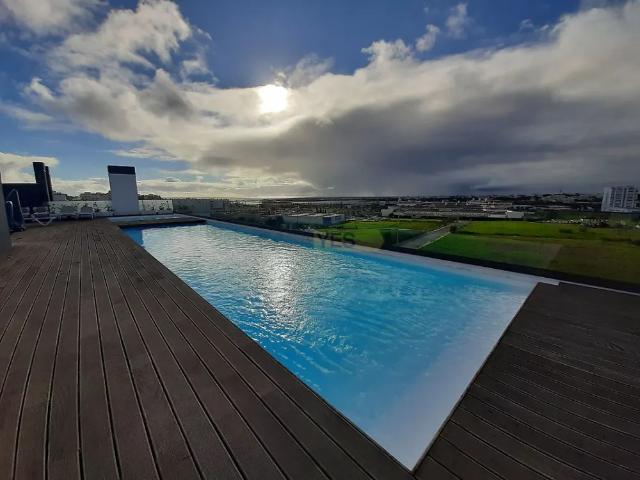 Apartment T1 in Faro Sé e São Pedro, Faro