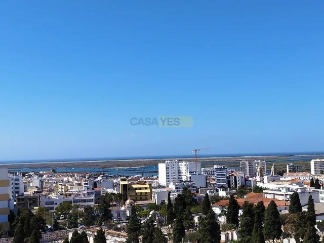 Apartment T1 in Faro Sé e São Pedro, Faro