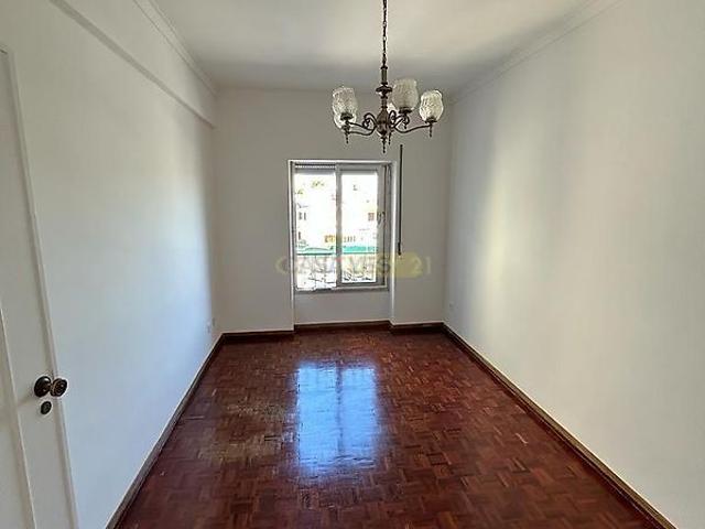 Apartment T1 in Oeiras e São Julião da Barra, Paço de Arcos e Caxias, Oeiras