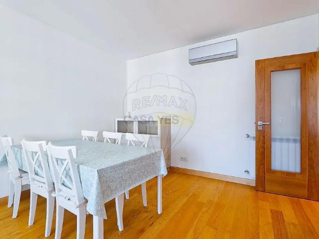 Apartment T1 in Loures, Loures