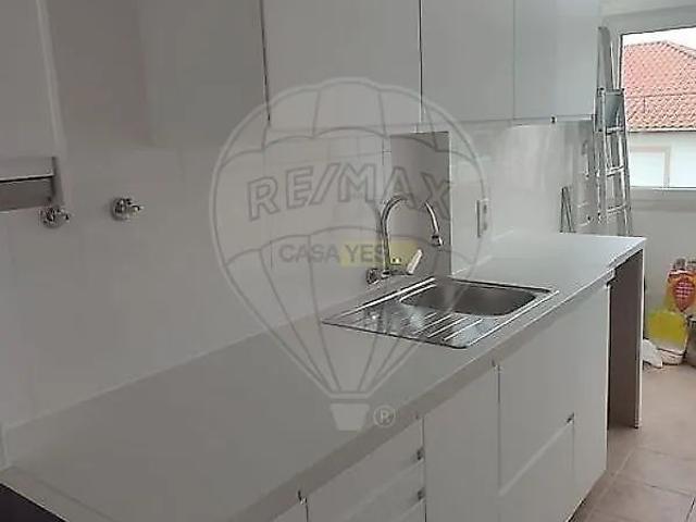 Apartment T1 in Laranjeiro e Feijó, Almada