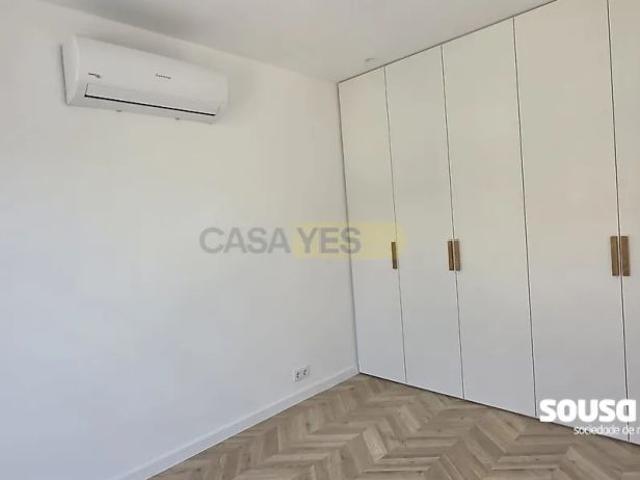 Apartment T1 in Leiria, Pousos, Barreira e Cortes, Leiria