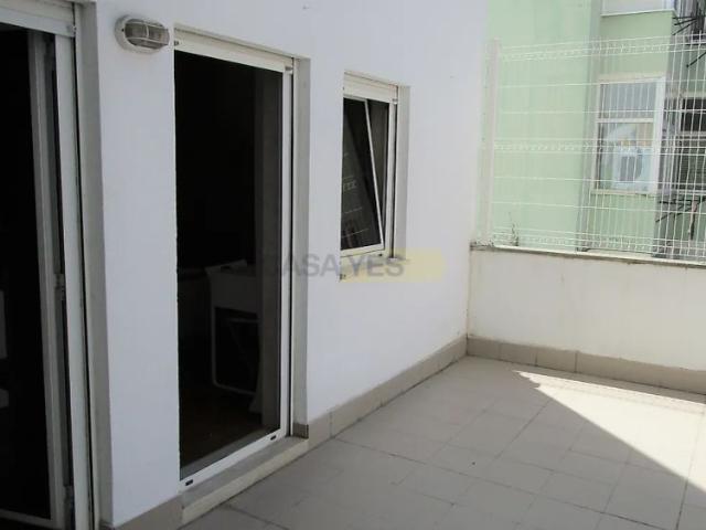 Apartment T1 in Lumiar, Lisboa