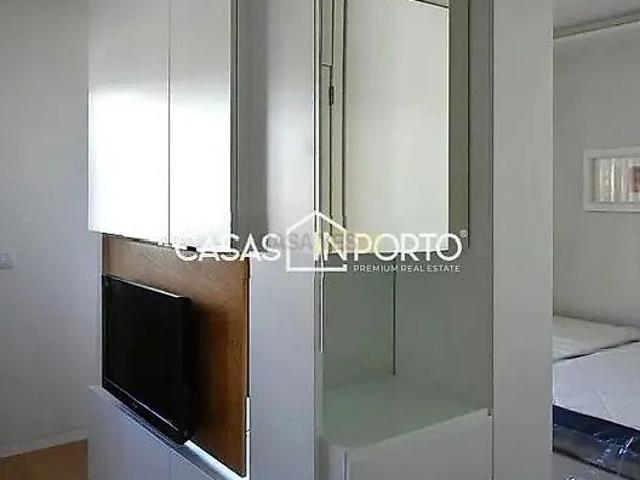 Apartment T1 in Mafamude e Vilar do Paraíso, Vila Nova de Gaia