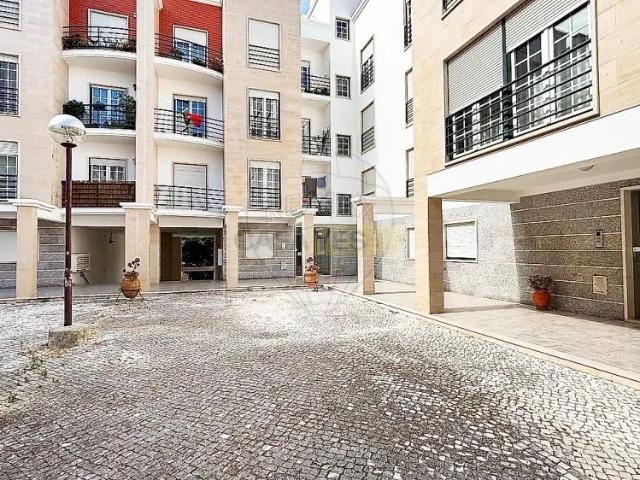 Apartment T1 in Malveira e São Miguel de Alcainça, Mafra