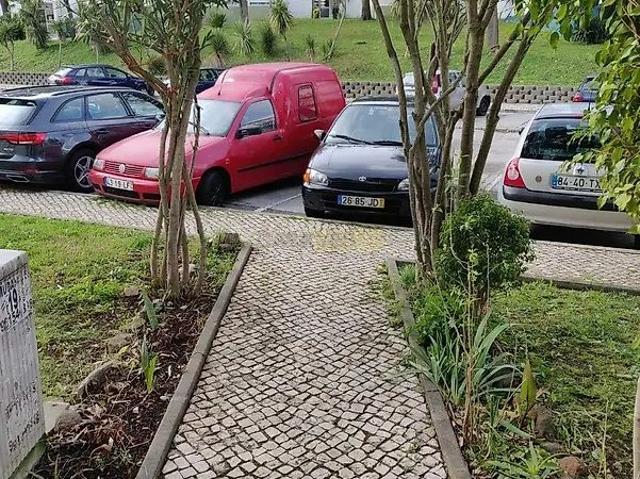 Apartment T1 in Massamá e Monte Abraão, Sintra