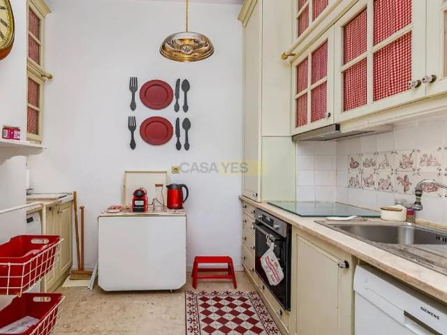 Apartment T1 in Misericórdia, Lisboa