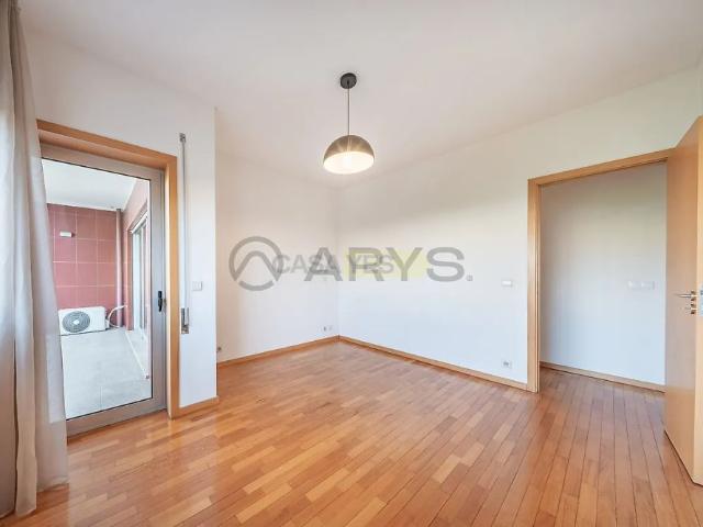 Apartment T1 in Nogueira, Fraião e Lamaçães, Braga