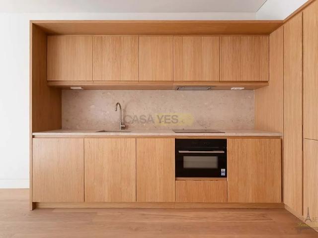 Apartment T1 in Santo António dos Cavaleiros e Frielas, Loures