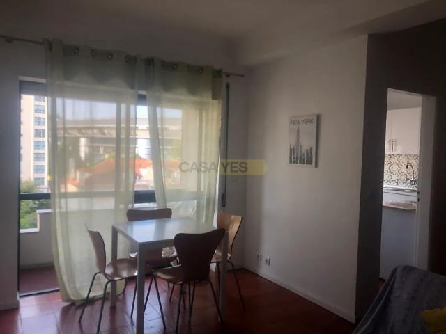 Apartment T1 in Santo António dos Olivais, Coimbra