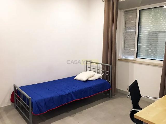 Apartment T1 in Santo António dos Olivais, Coimbra