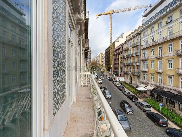 Apartment T1 in Santo António, Lisboa