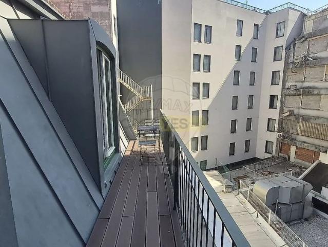 Apartment T1 in Santo António, Lisboa