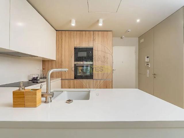 Apartment T1 in Santo António, Lisboa
