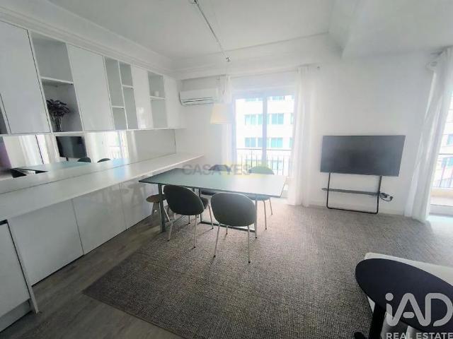 Apartment T1 in Santo António, Lisboa