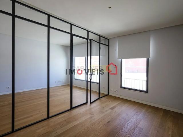 Apartment T1 in Santo António, Lisboa