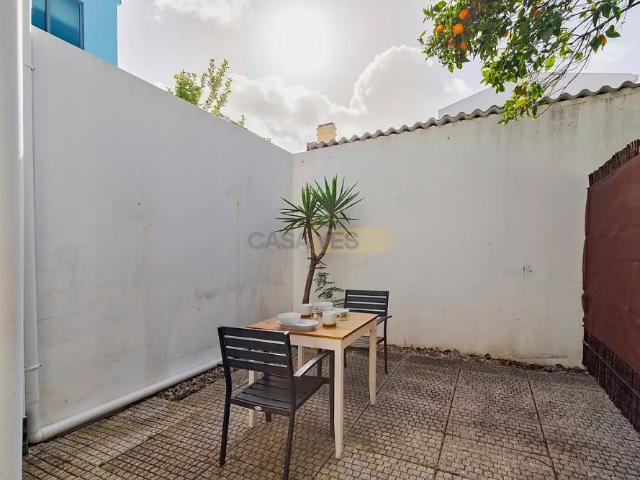 Apartment T1 in Setúbal São Julião, Nossa Senhora da Anunciada e Santa Maria da Graça, Setúbal