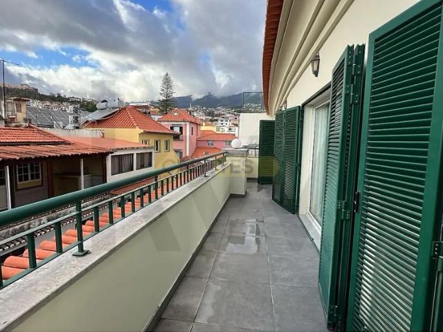 Apartment T1 in Sé, Funchal