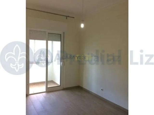 Apartment T1 in Póvoa de Santo Adrião e Olival Basto, Odivelas