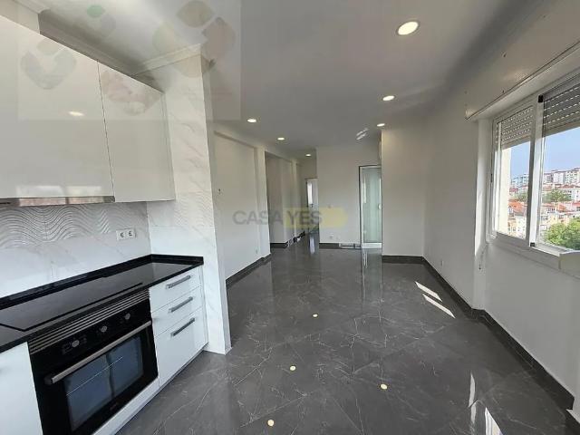 Apartment T1 in Venteira, Amadora