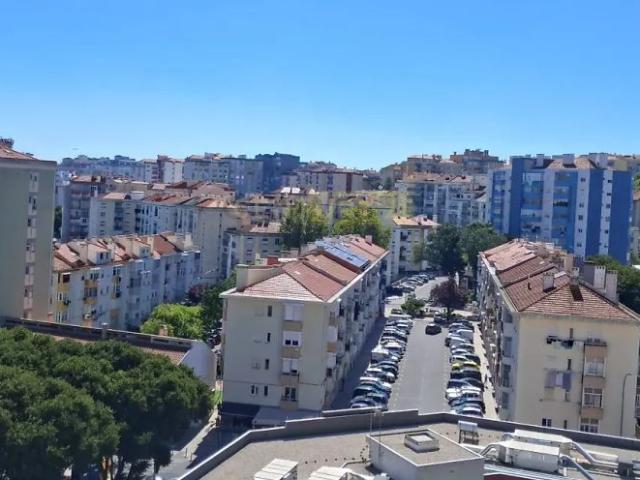 Apartment T1 in Venteira, Amadora