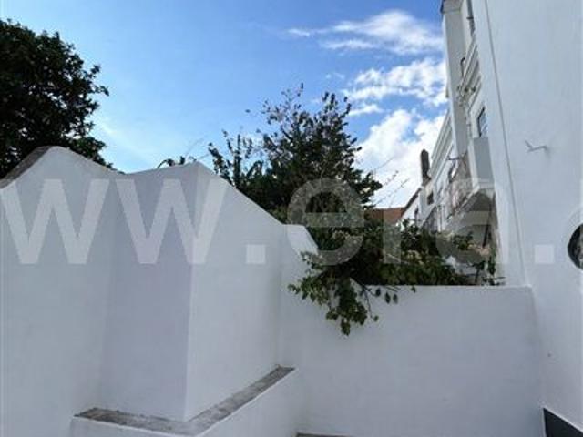 Apartment T1 / Lisboa, Santa Clara