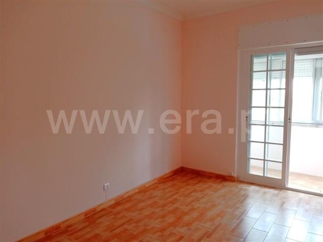 Apartment T2 / Amadora, Águas Livres