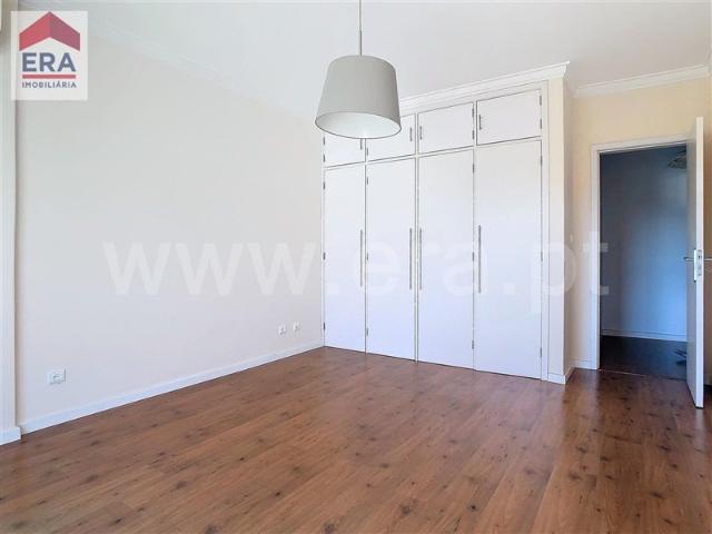 Apartment T2 / Almada, Vale Flores