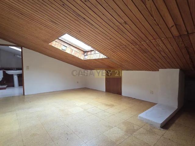 Apartment T2 in Coimbra Sé Nova, Santa Cruz, Almedina e São Bartolomeu, Coimbra